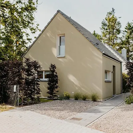 Halfhouse * Wieck